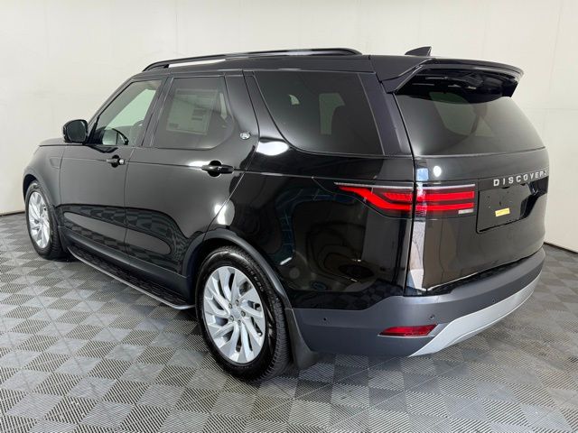 2025 Land Rover Discovery S photo 4