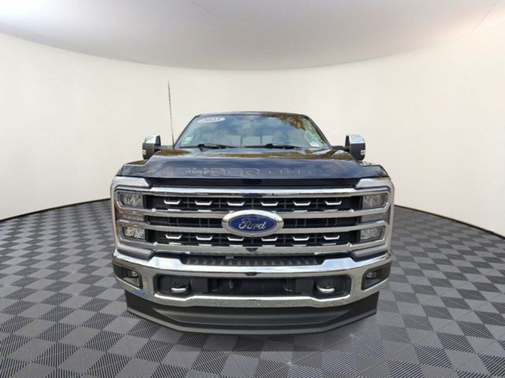 Used 2023 Ford F-250SD Lariat Truck