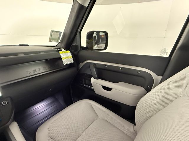 2026 Land Rover Defender X - Photo 19
