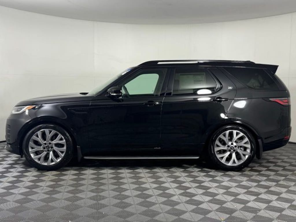 New 2026 Land Rover Discovery Tempest Edition SUV