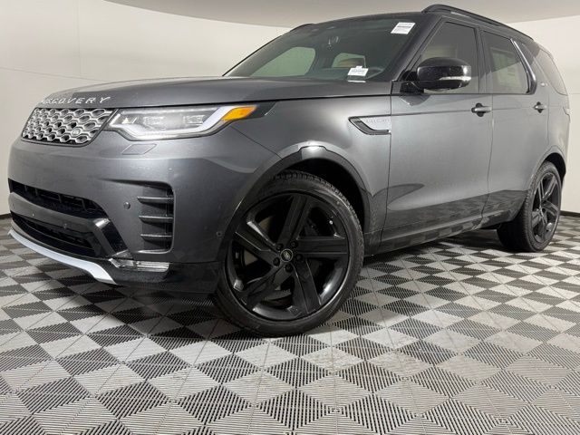 2026 Land Rover Discovery Gemini Edition's photo