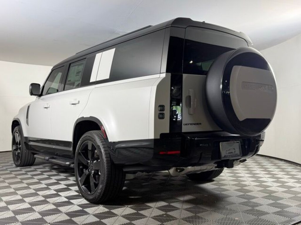 New 2026 Land Rover Defender 130 X-Dynamic SE SUV