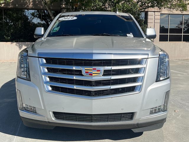 2019 Cadillac Escalade Luxury photo 2