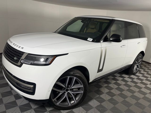 2026 Land Rover Range Rover SE's photo