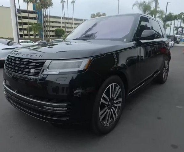 2023 Land Rover Range Rover 4.4 SE SWB's photo