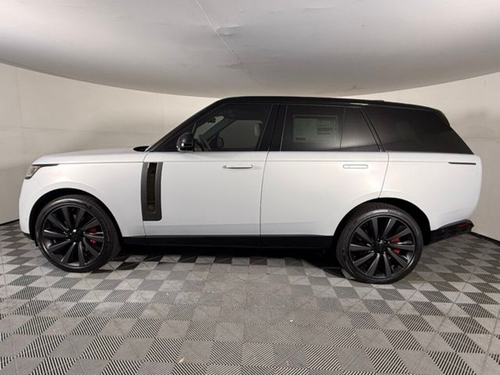 New 2026 Land Rover Range Rover SV Signature Suite SUV