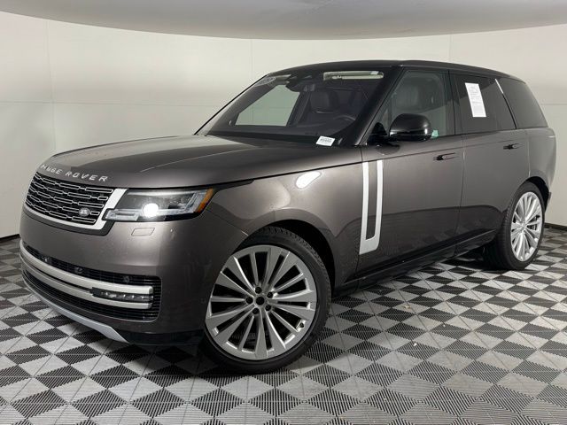 2023 Land Rover Range Rover First Edition's photo