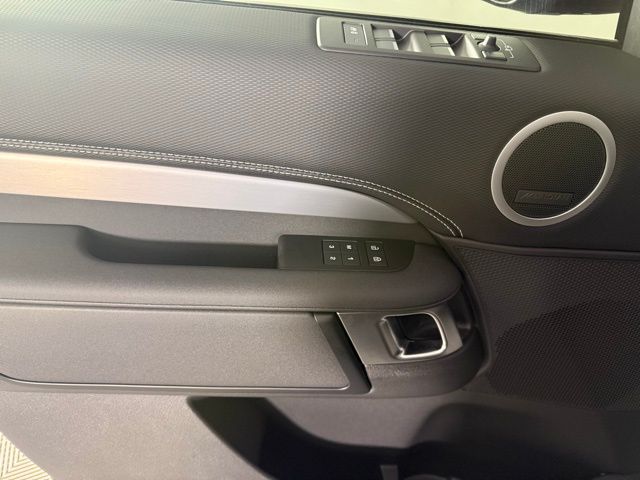 2026 Land Rover Discovery Gemini Edition - Photo 13