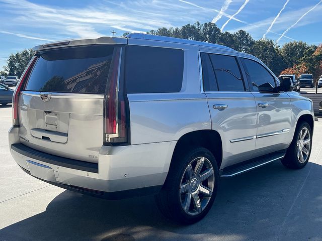 2019 Cadillac Escalade Luxury photo 4
