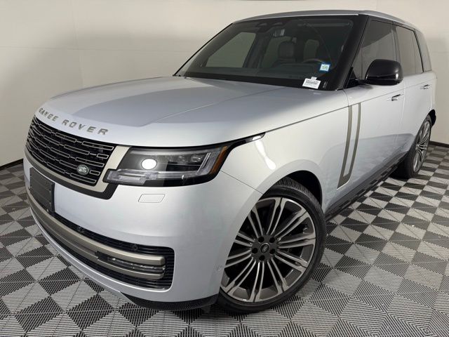2025 Land Rover Range Rover SE photo 2