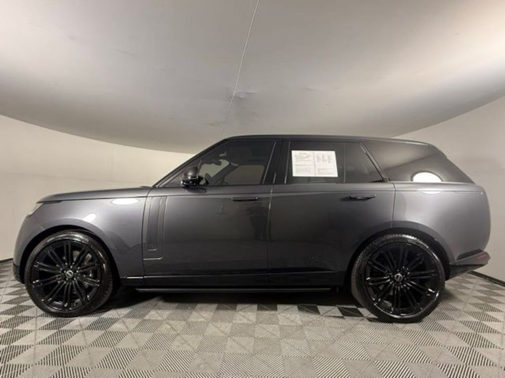 Used 2023 Land Rover Range Rover SE SUV
