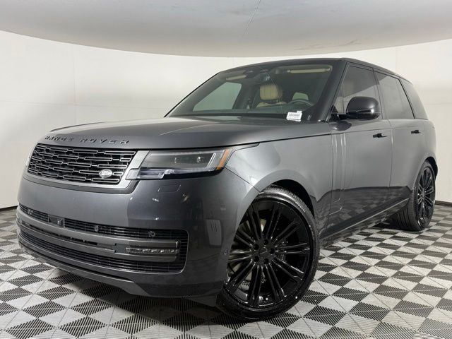 2026 Land Rover Range Rover 3.0 SE SWB's photo