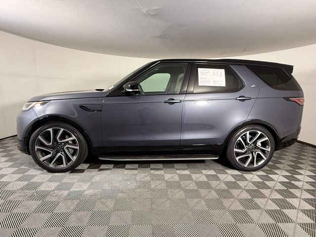 Used 2025 Land Rover Discovery Dynamic SE SUV