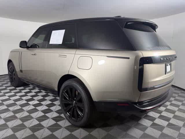 Used 2025 Land Rover Range Rover P550e SE SUV