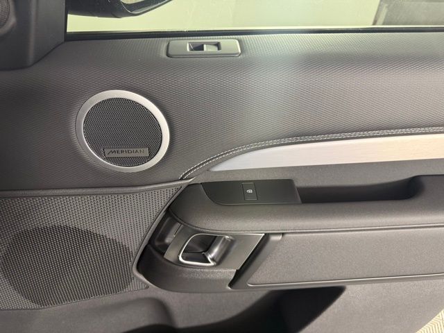 2026 Land Rover Discovery Gemini Edition - Photo 30