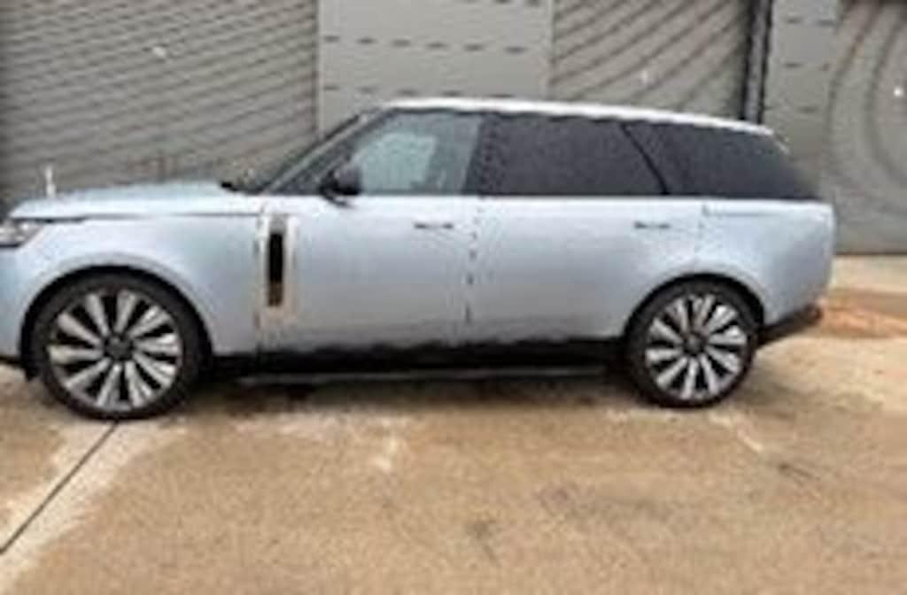 Used 2024 Land Rover Range Rover SV Long Wheel Base