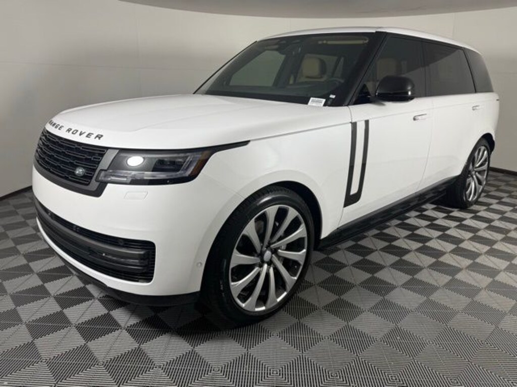 New 2025 Land Rover Range Rover SE SUV