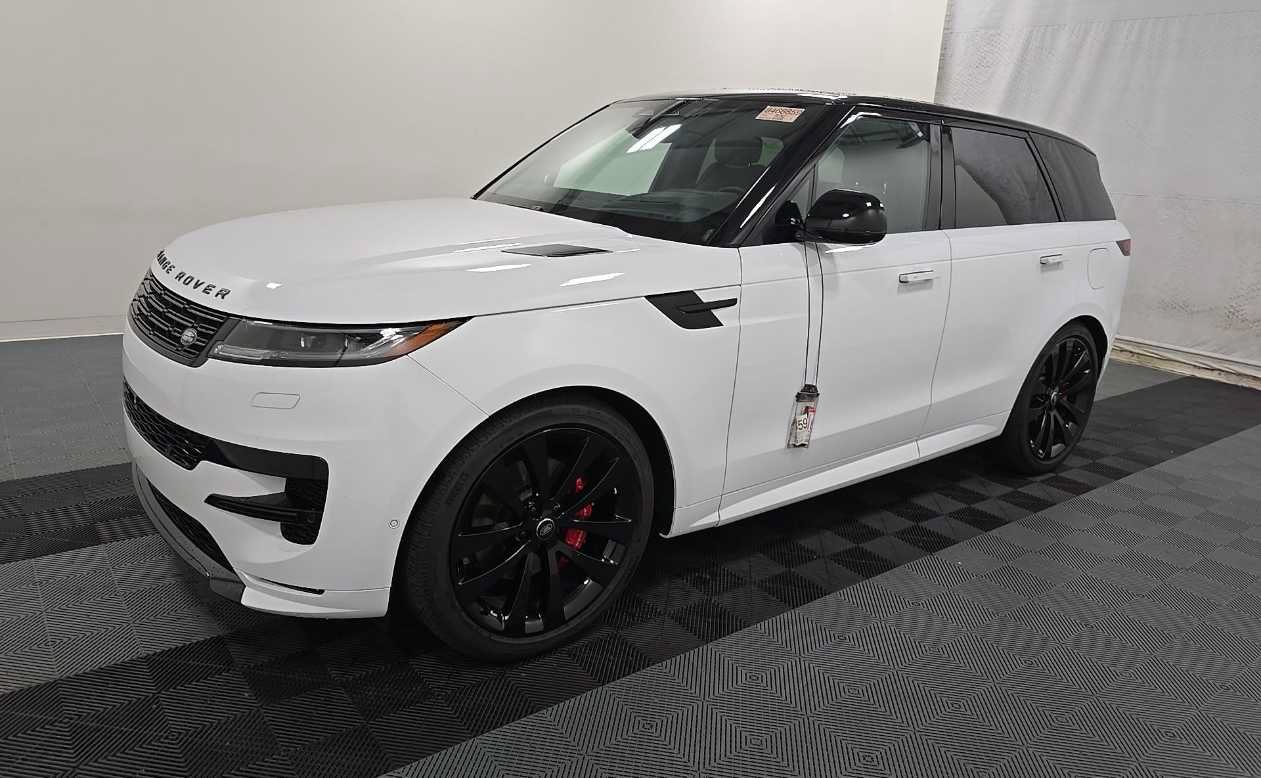 Used 2025 Land Rover Range Rover Sport P460 Dynamic SE SUV