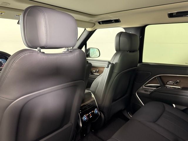 2025 Land Rover Range Rover SE - Photo 24