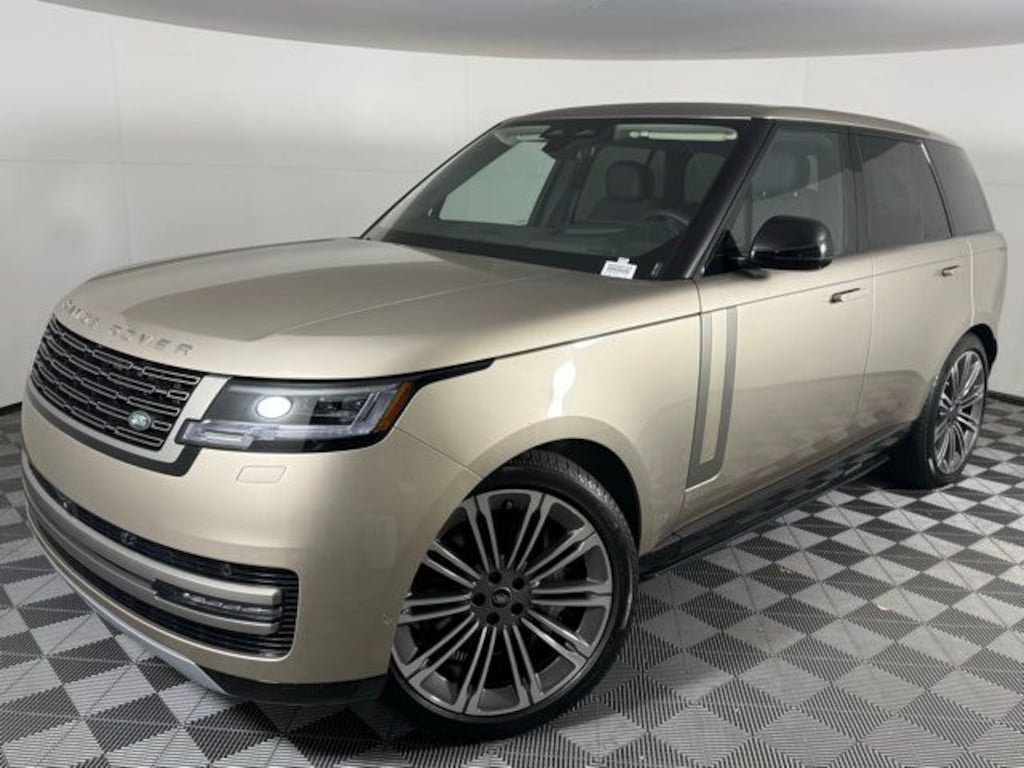 New 2025 Land Rover Range Rover SE SUV