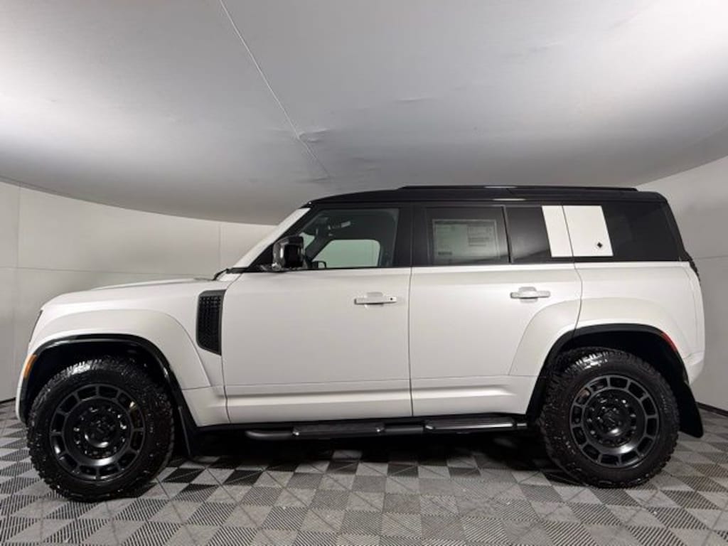 New 2026 Land Rover Defender 110 Octa 635PS SUV