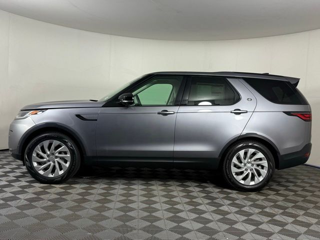 2025 Land Rover Discovery S photo 3