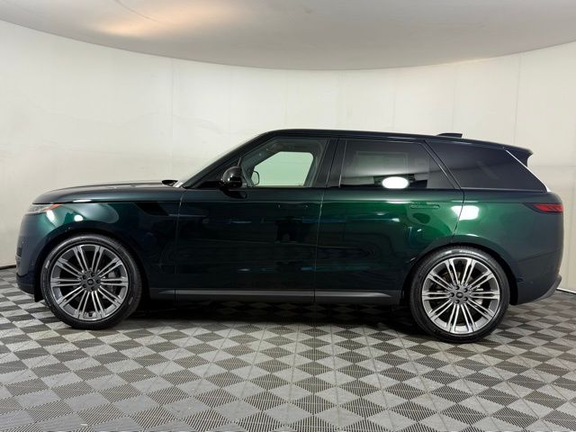 2025 Land Rover Range Rover Sport SE photo 2