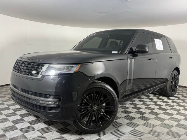 2025 Land Rover Range Rover SE