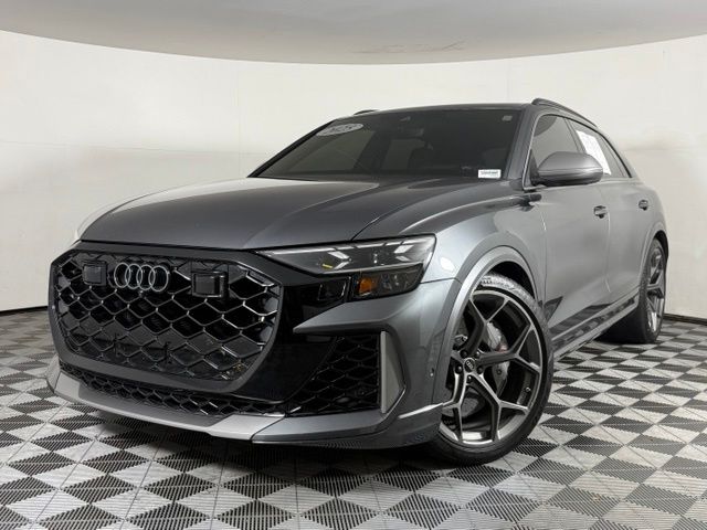 2025 Audi RS Q8 -'s photo