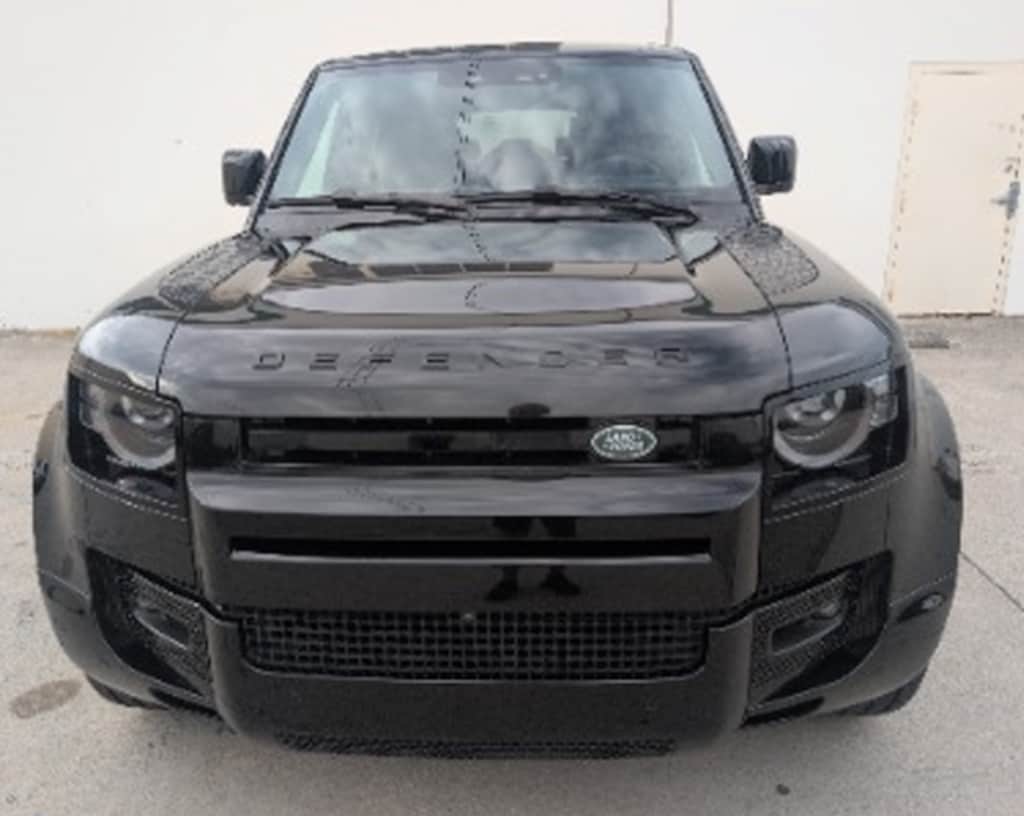 Used 2025 Land Rover Defender 130 X-Dynamic SE SUV