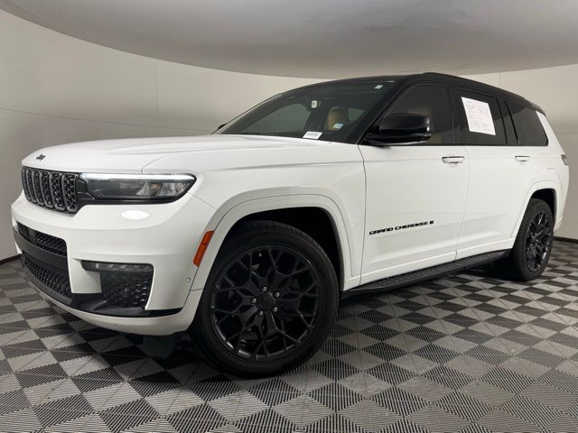 2023 Jeep Grand Cherokee L Summit Reserve's photo