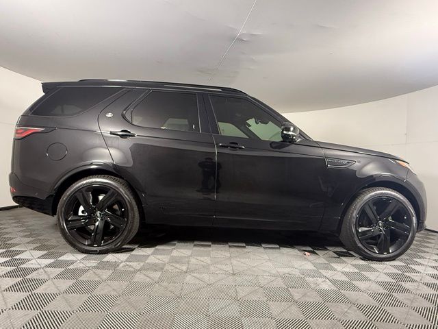 2026 Land Rover Discovery Gemini Edition - Photo 9