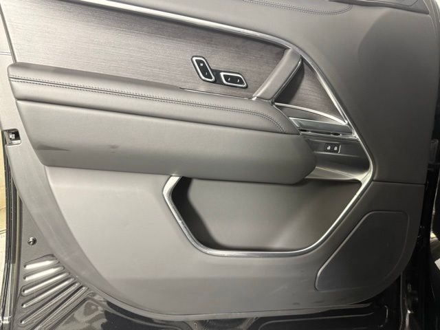 2025 Land Rover Range Rover SE - Photo 14