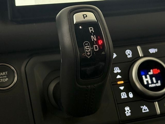 2025 Land Rover Defender V8 - Photo 38