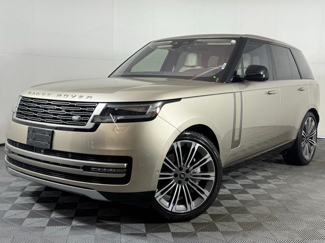 2023 Land Rover Range Rover SE's photo