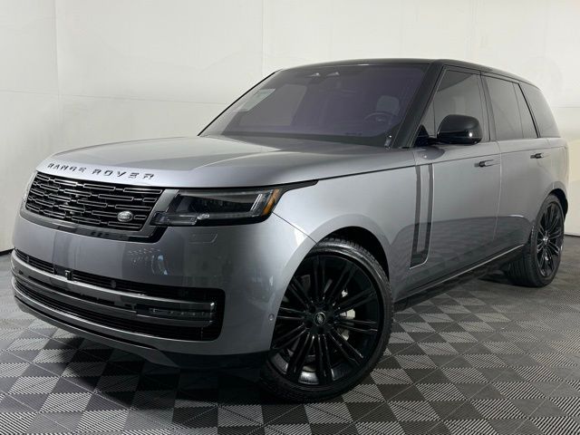 2023 Land Rover Range Rover SE's photo