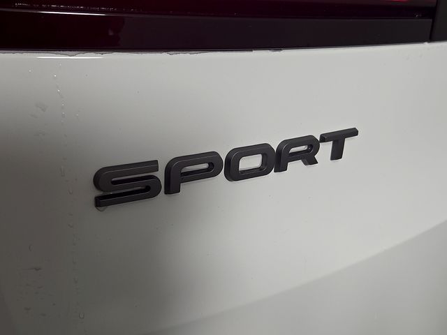2025 Land Rover Range Rover Sport 32