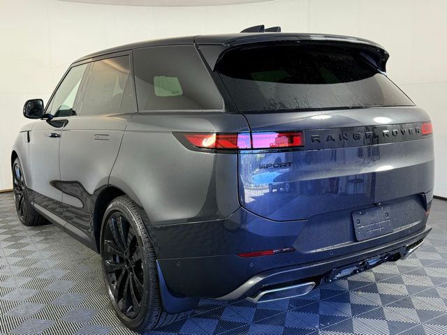 2025 Land Rover Range Rover Sport SE photo 4