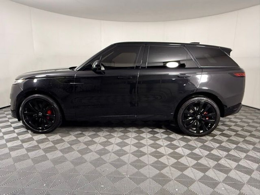 Used 2024 Land Rover Range Rover Sport Dynamic SE SUV