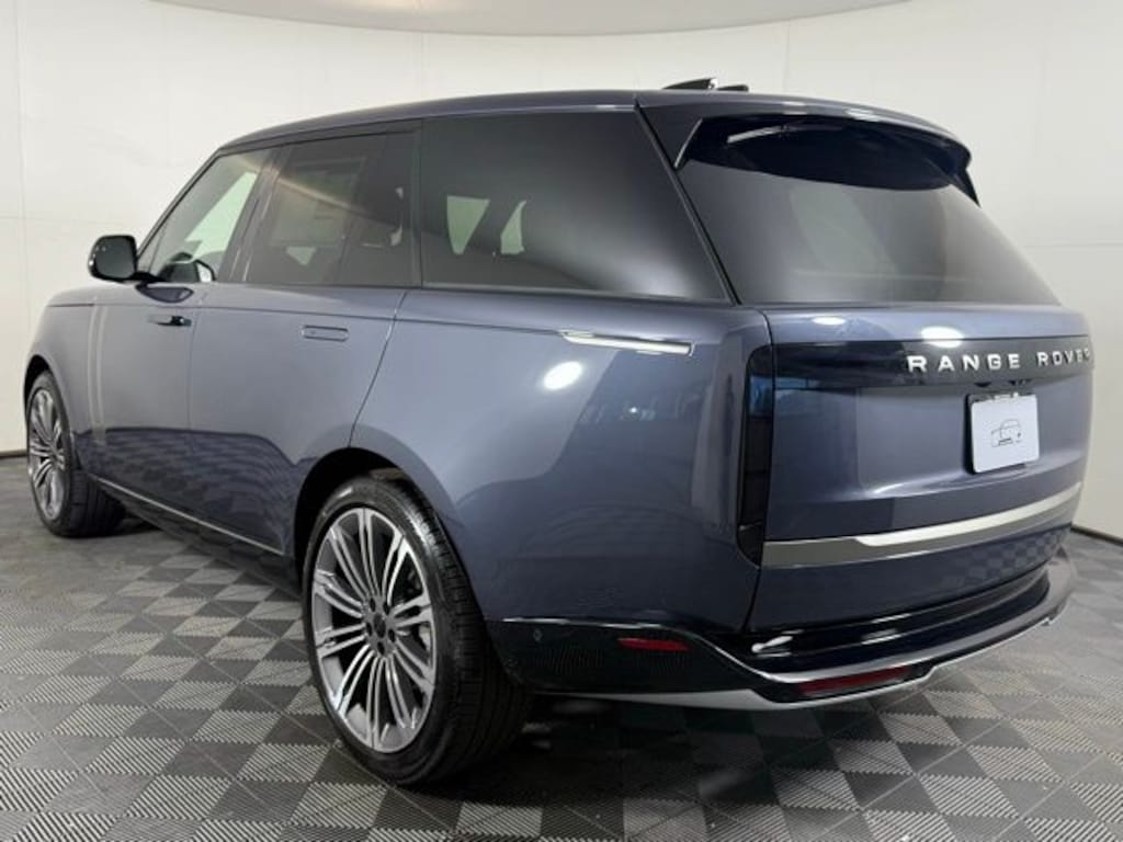 New 2026 Land Rover Range Rover SE SUV