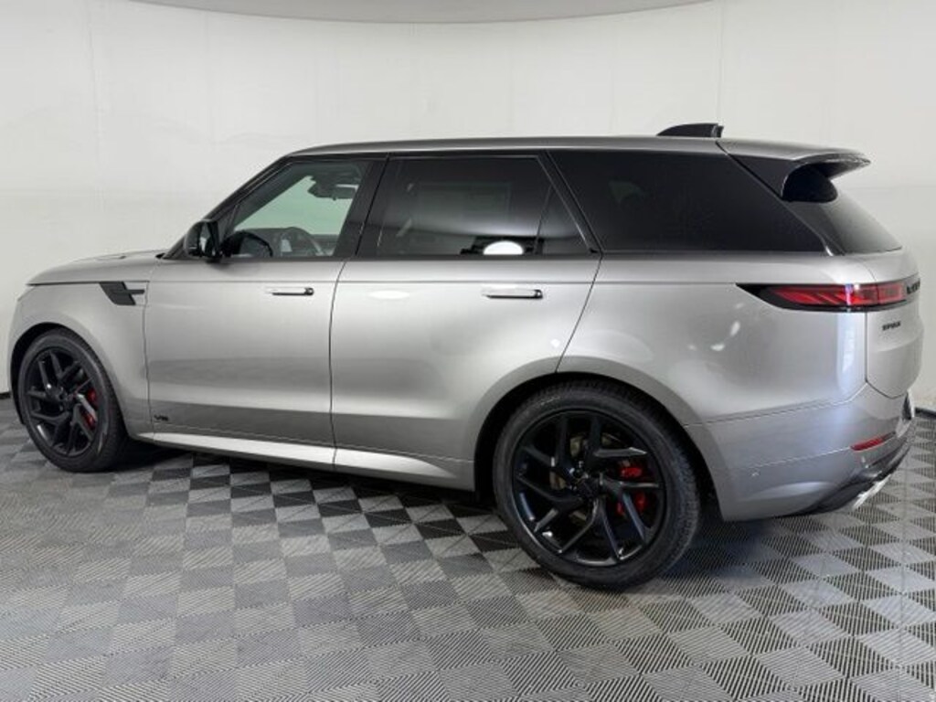 New 2026 Land Rover Range Rover Sport Dynamic SE SUV