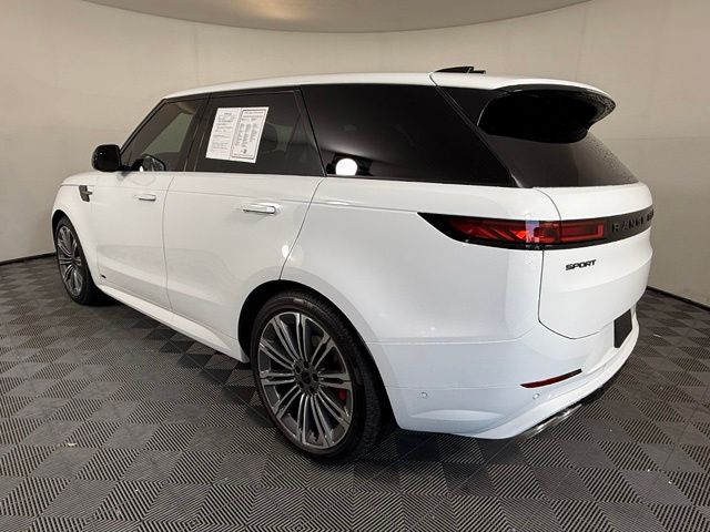 2026 Land Rover Range Rover Sport 4