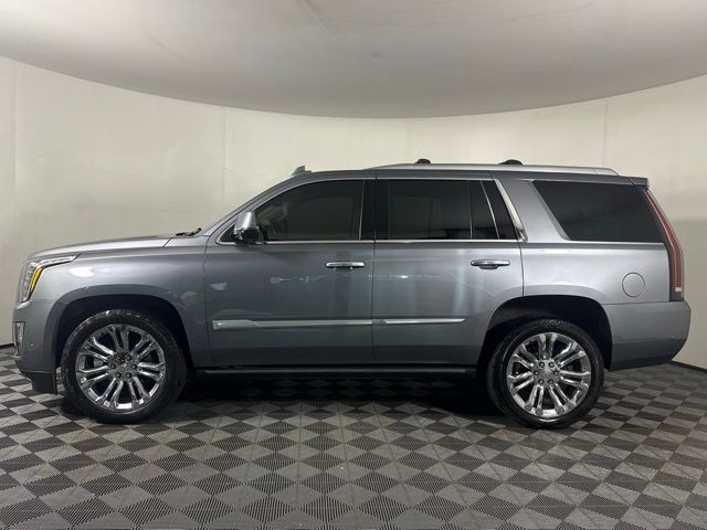 2018 Cadillac Escalade Premium Luxury photo 3