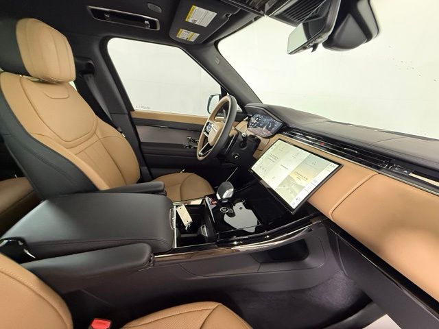 2026 Land Rover Range Rover Sport 43