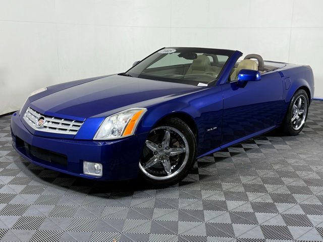 2005 Cadillac XLR Base