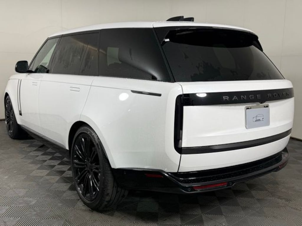 New 2026 Land Rover Range Rover SE 7 Seats SUV