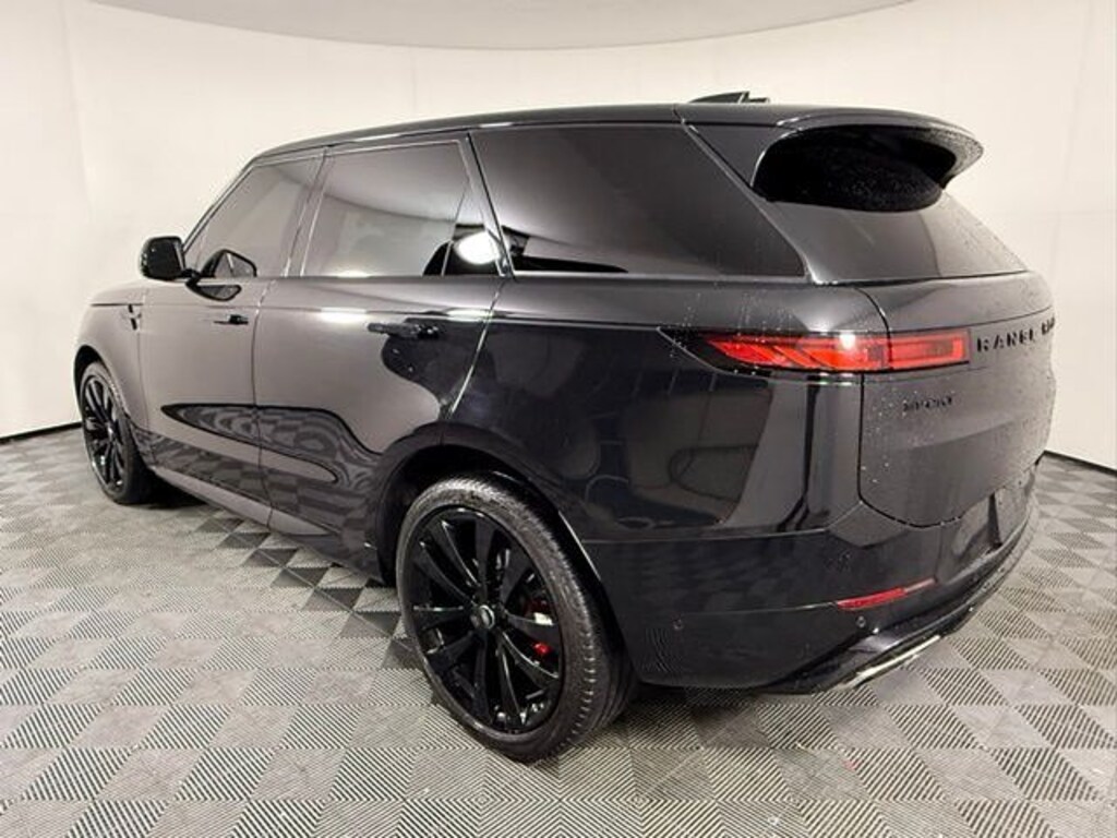Used 2024 Land Rover Range Rover Sport Dynamic SE SUV