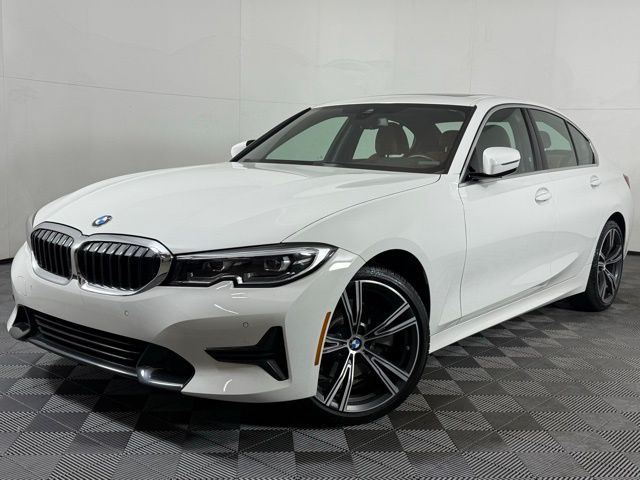 2021 BMW 3 Series 330i's photo