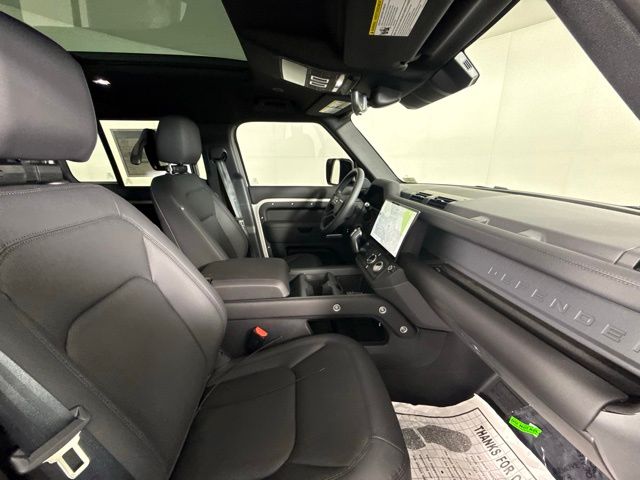 2026 Land Rover Defender S - Photo 44