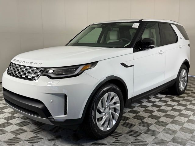 2025 Land Rover Discovery S photo 2